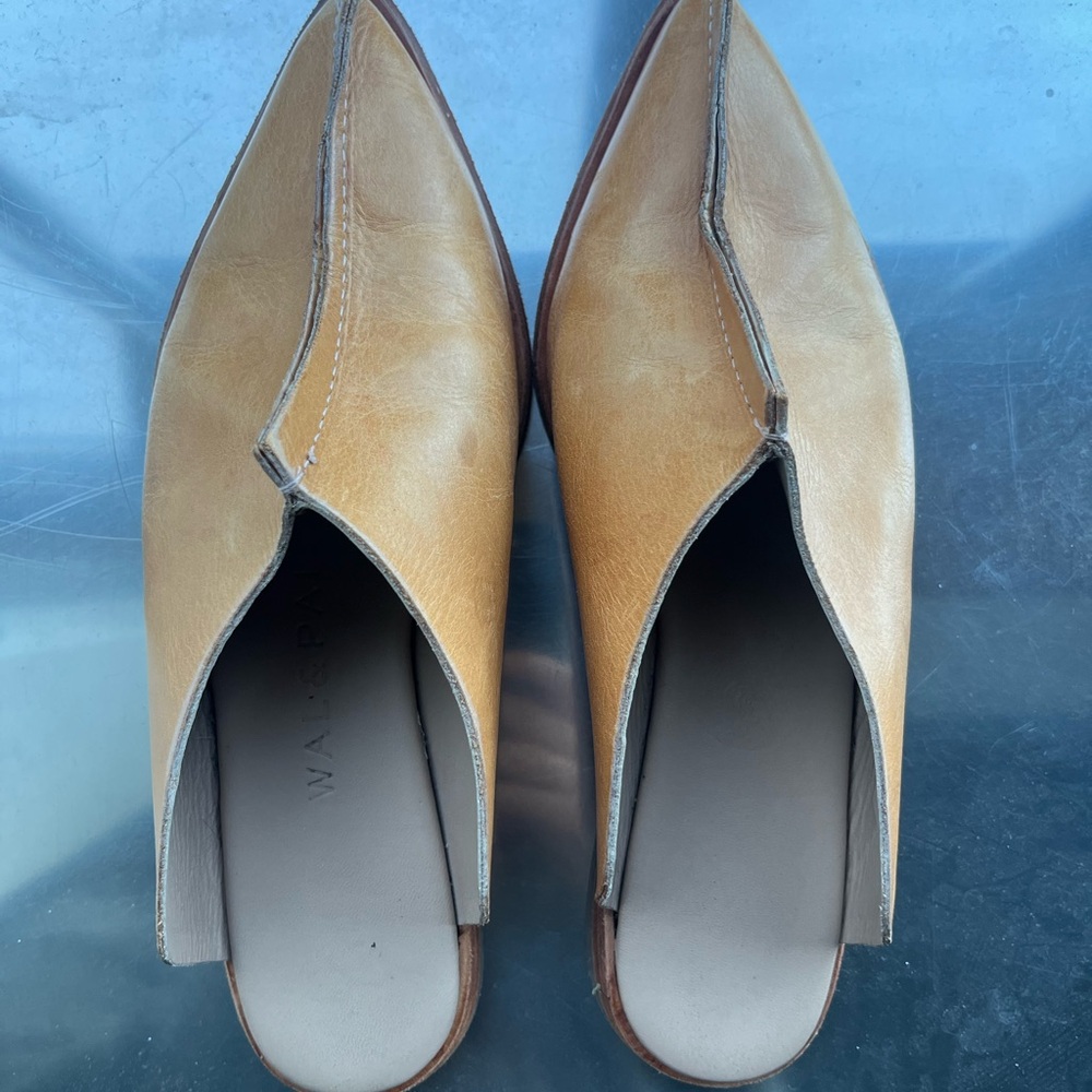 Wal & Pai leather flats